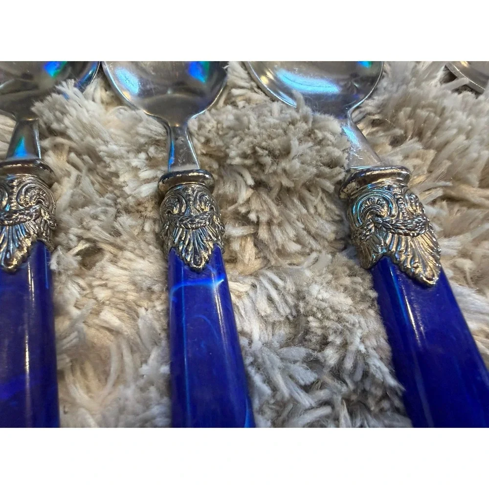 Hampton Silversmiths SAN REMO Royal Blue Handle Stainless Flatware Set 18 Piece